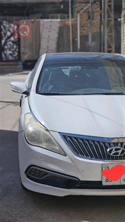 هيونداي أزيرا